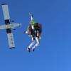 Sortie d'avion pour ce saut en tandem dans le Var avec Newton Parachutisme. Liberté absolue !