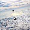Le matin, le ciel de PACA est splendide ! Profitez d'un saut en parachute matinal pour profiter d'un spectacle à couper le souffle !