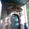 L'entrée de la chapelle