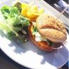 Burger raclette/saucisse de Morteau