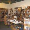 l'intérieur de la librairie