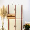 Voici un buffet Mado monobloc transformé grâce à notre technique d'aérogommage et de relooking sur-mesure.
Un meuble unique qui trouve parfaitement sa place dans n’importe quel intérieur.
Venez découvrir nos créations à la boutique Pépites & Patines à Berrie !