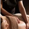 Massage Pré-natal
Spécialement conçu pour les femmes enceintes entre le 3ème et le 8ème mois de grossesse, chez Premium Massage Lyon, ce massage est uniquement pratiqué par des masseurs dûment certifiés et expérimentés. ll permet principalement de :

Soulager les douleurs lombaires et dorsales
Réduction des gonflements
Gérer le stress et l’anxiété
Renforcer le lien mère-bébé
Préparer à l’accouchement