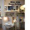 Locaux Real Eyes