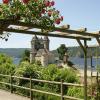 Vue sur le château de Val depuis la terrasse