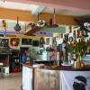 le bar et le maître des lieux, Franck