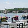 la vue sur le "fameux " pont d'Avignon
