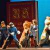 Rita TATAI réalise les costumes de la revue Scoute avec l'Atelier la Colombe