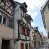 Une des jolies petites rues de cette ville ancienne 