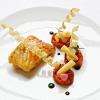 Turbot cuit meunière sur l'arête, concassée de tomates mi-fumées, pommes de terre confites et sauce béarnaise