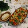 Notre Salade à la papaye verte, à la mangue et aux fines herbes aromatiques et crevettes grillées aux épices.