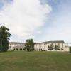 Tous les cours lorsqu'ils sont faits en extérieur se font dans un superbe parc verdoyant et calme