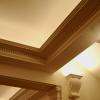 Creation et pose de corniches en staff pour une maison de particulier, par l'atelier staffeur Rouveure Marquez