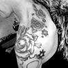 Talons aiguilles- tattoo - rose guerrero- rose et tête de mort
