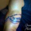 Chaîne brisée freehand tattoo