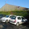 le parking devant les tennis couverts