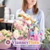 Grande composition florale avec de magnifiques roses Vianney Flora