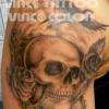 tatouage skull par vince tattoo dordogne