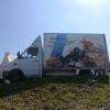 leurs camions de livraison